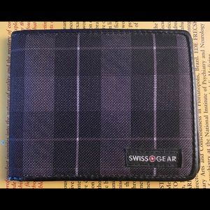 SwissGear Plaid Wallet
